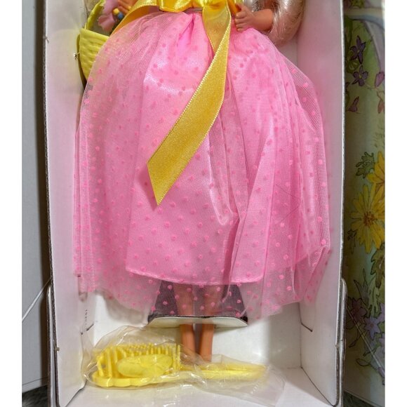 Spring Blossom Barbie Doll Special Edition Avon Exclusive 1995 Mattel - Picture 3 of 15